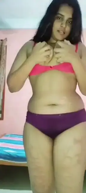 Free Indian Beautiful Girl Showing Boobs Porn Videos